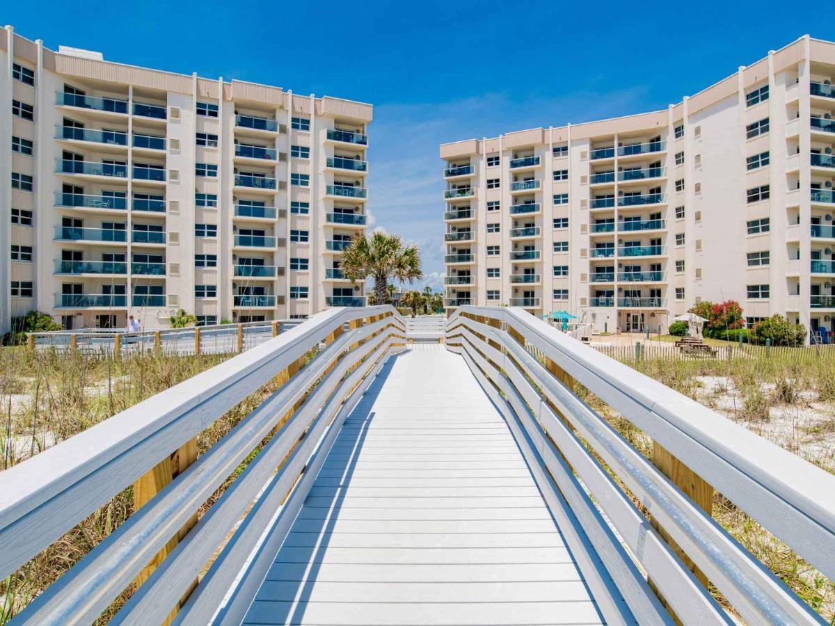 Regency Towers 708 West