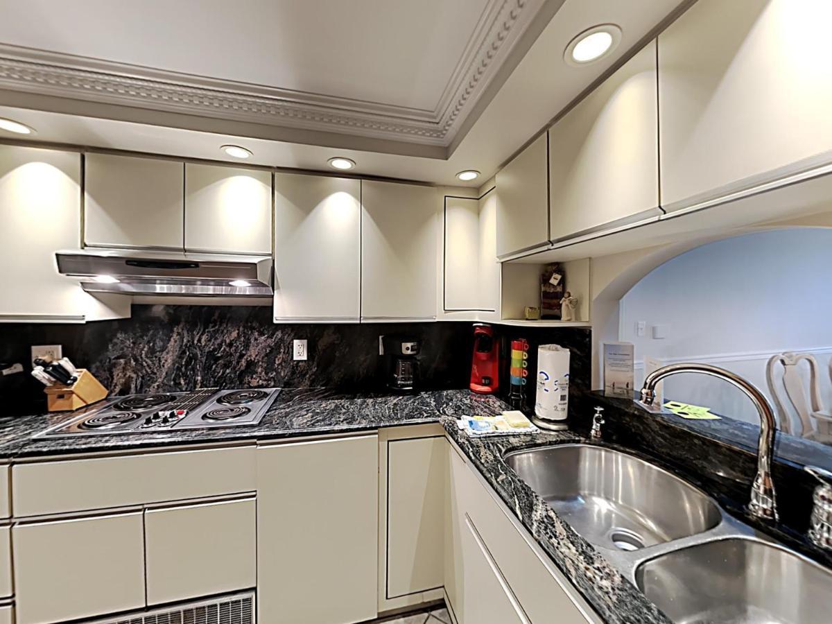 Apartment Regency Towers #304 West *