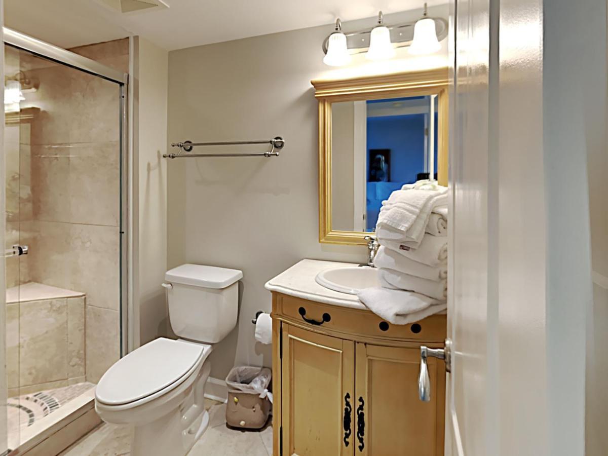 Regency Towers #304 West Pensacola Beach