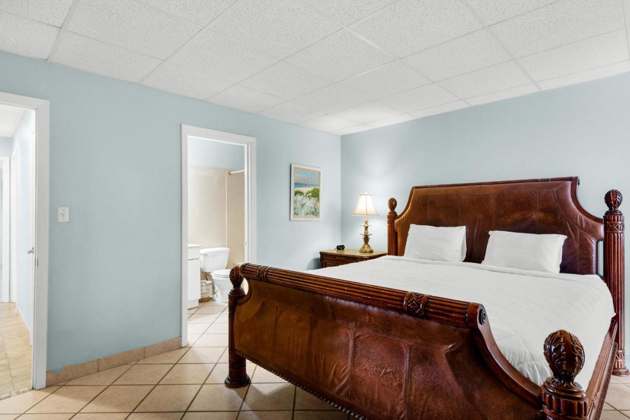 Sans Souci Unit 104 Pensacola Beach