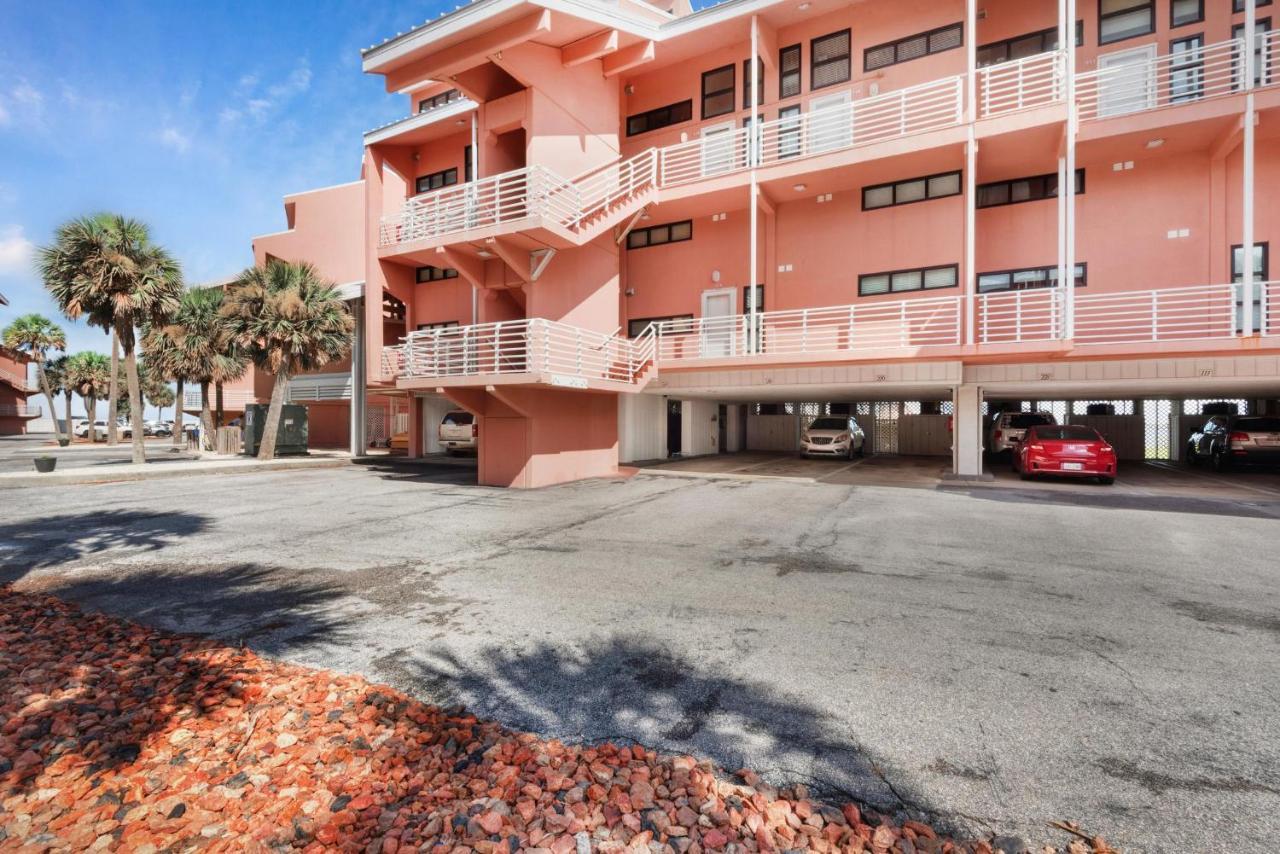 Palm Club 2-219 * Pensacola Beach