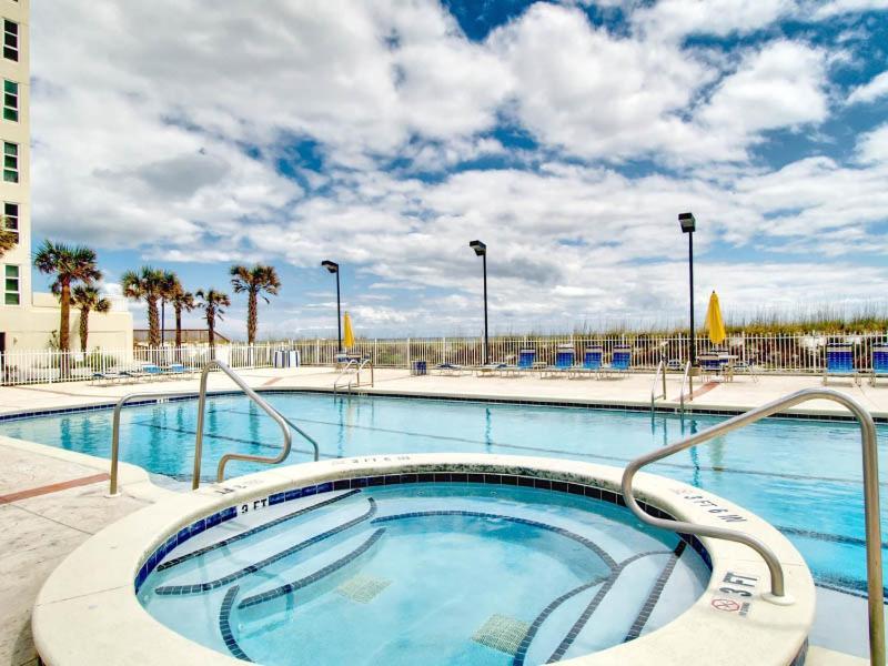 Sans Souci 707 - Just Beachy Apartment *