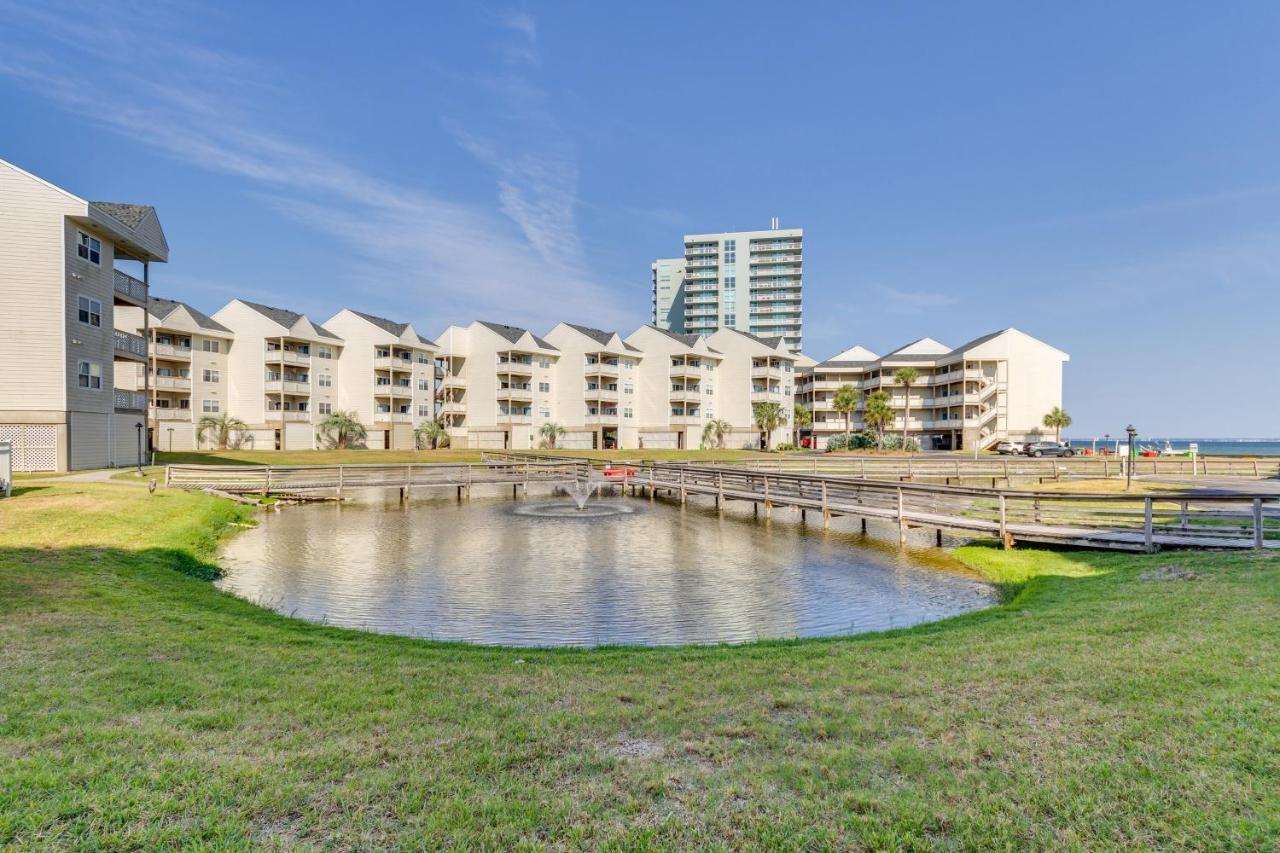 Bayfront Pensacola With Pool And Elevator Apartment