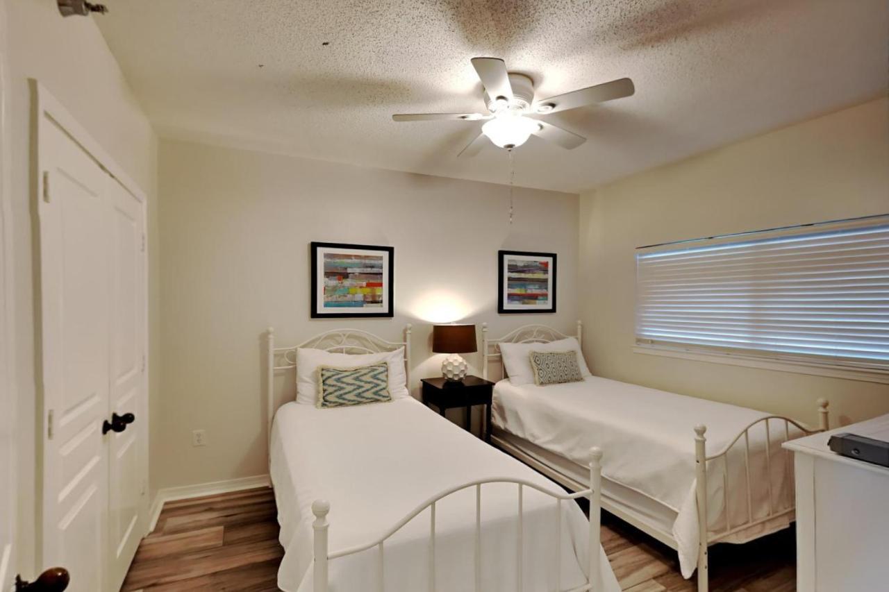 Emerald Isle #905 Apartment *