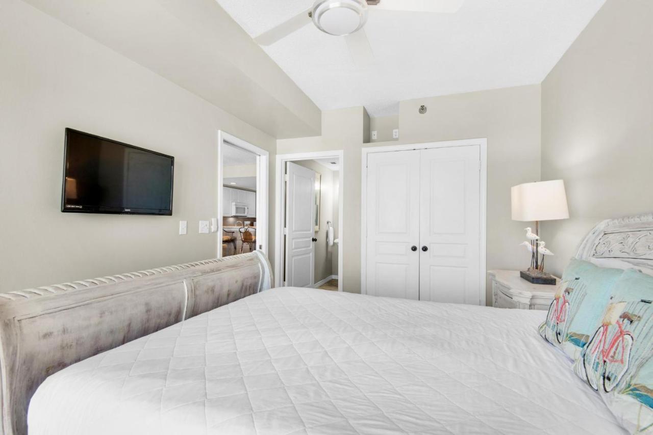 Emerald Isle Unit 704 * Pensacola Beach