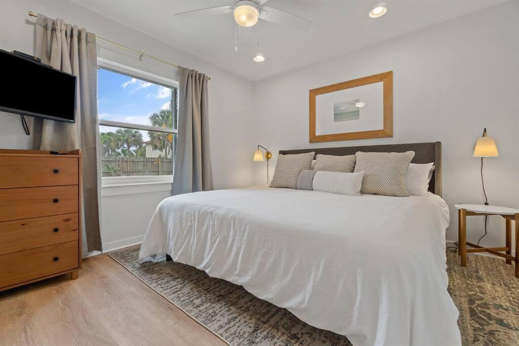 The Sunny Side-pensacola Beach, 600 Feet To Gulf, Private/heated Pool, Games, Gear * Pensacola Beach