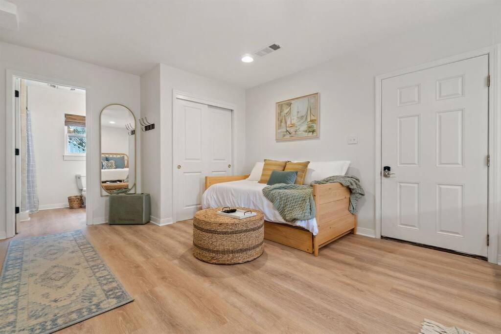 The Sunny Side-pensacola Beach, 600 Feet To Gulf, Private/heated Pool, Games, Gear *