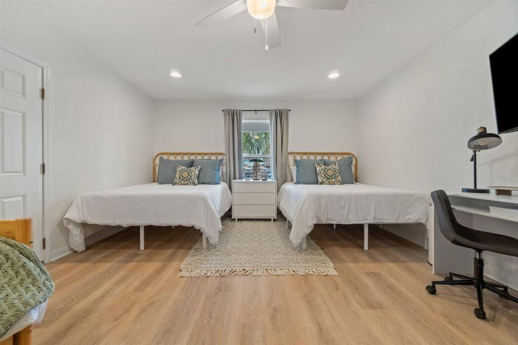 The Sunny Side-pensacola Beach, 600 Feet To Gulf, Private/heated Pool, Games, Gear * Pensacola Beach