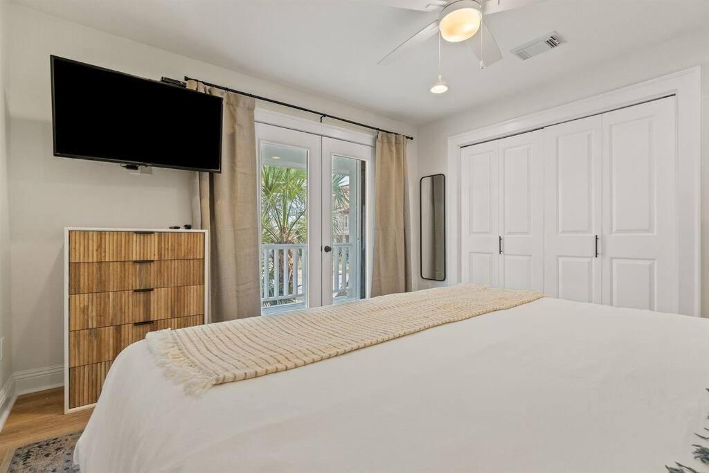 The Sunny Side-pensacola Beach, 600 Feet To Gulf, Private/heated Pool, Games, Gear Pensacola Beach