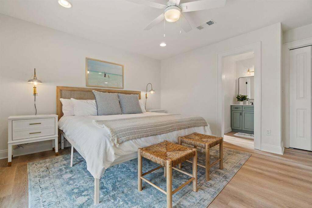 The Sunny Side-pensacola Beach, 600 Feet To Gulf, Private/heated Pool, Games, Gear Holiday home