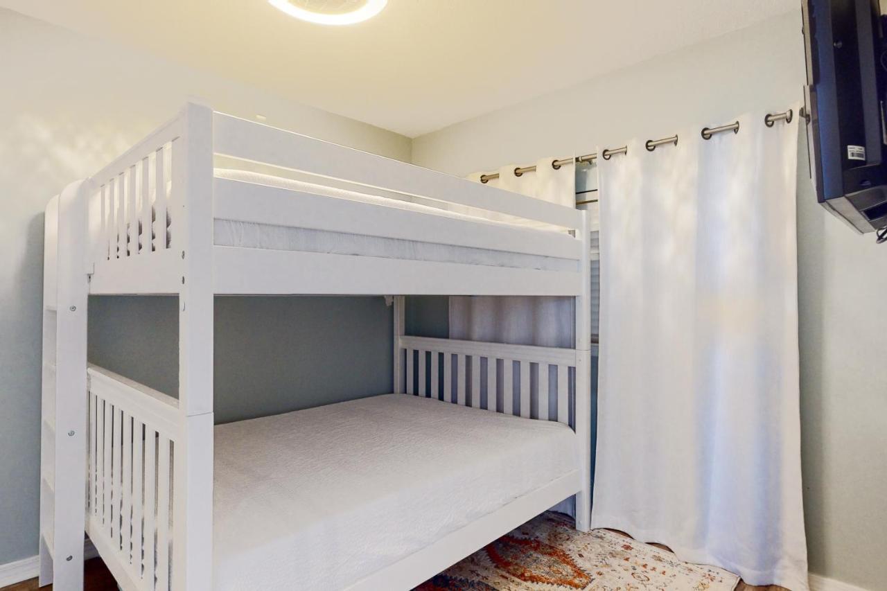 Emerald Isle 607 Apartment *