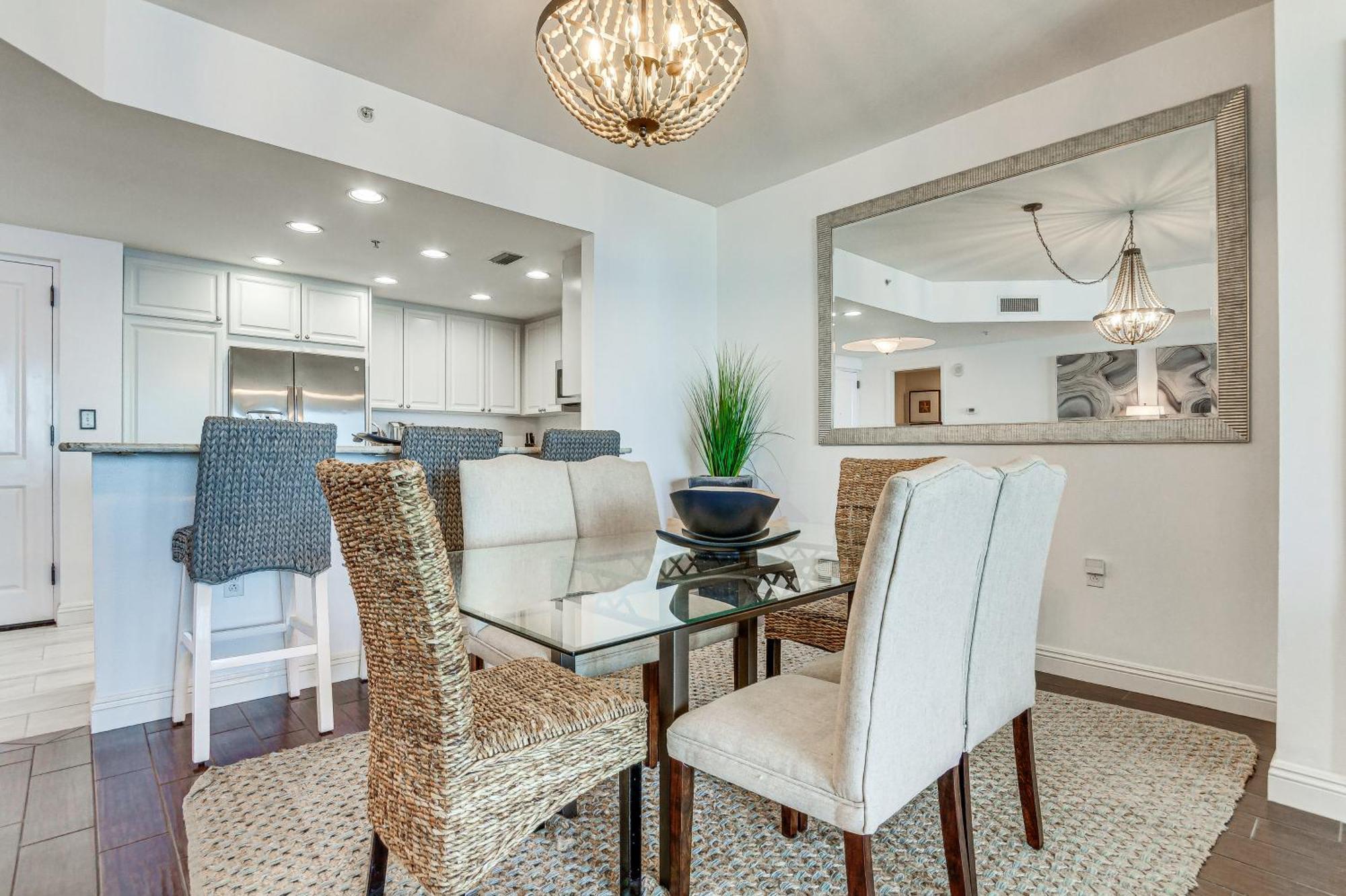 Exquisite Island Perks And Views! Apartment
