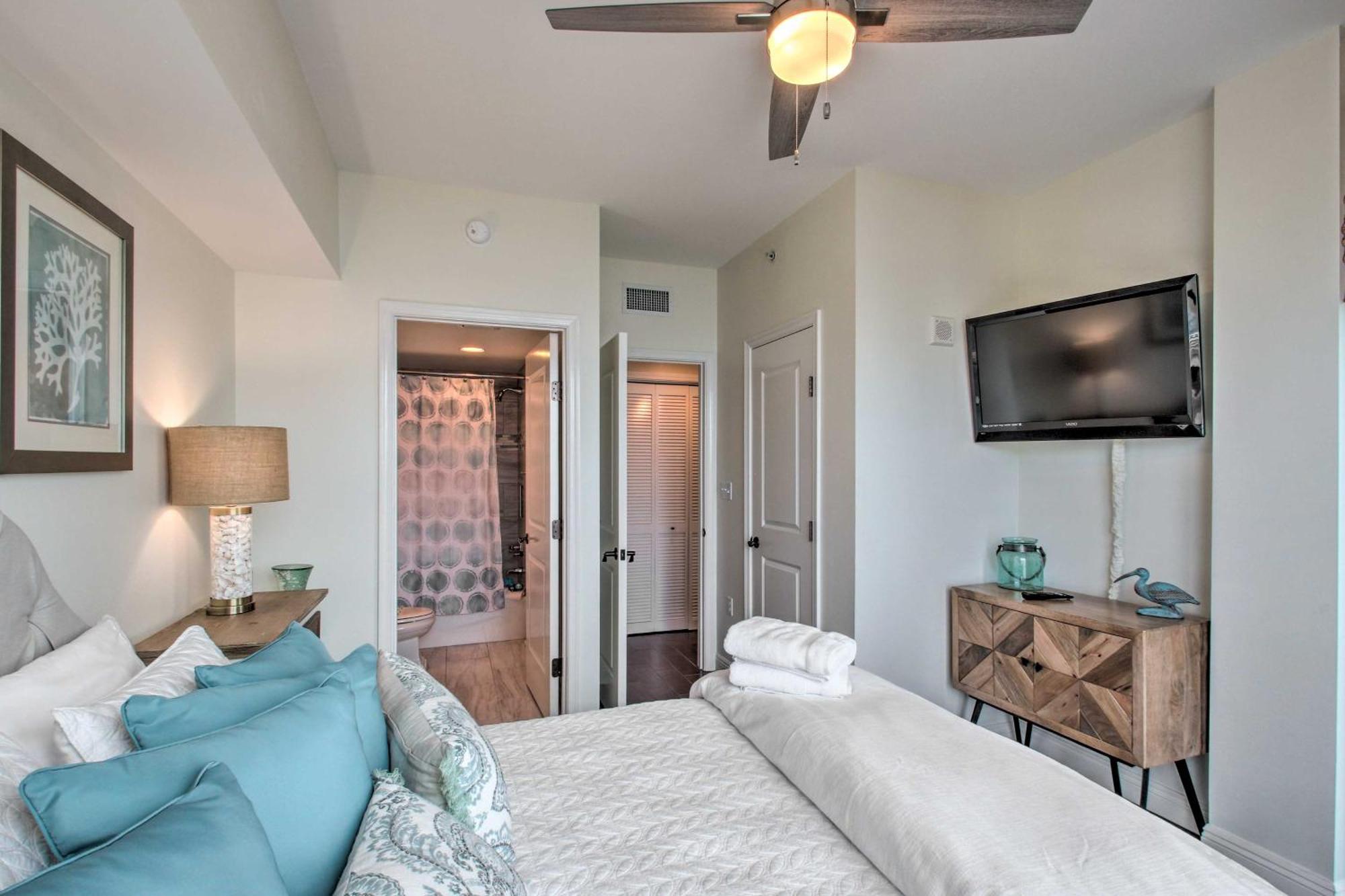 Apartment Exquisite Island Perks And Views! Pensacola Beach