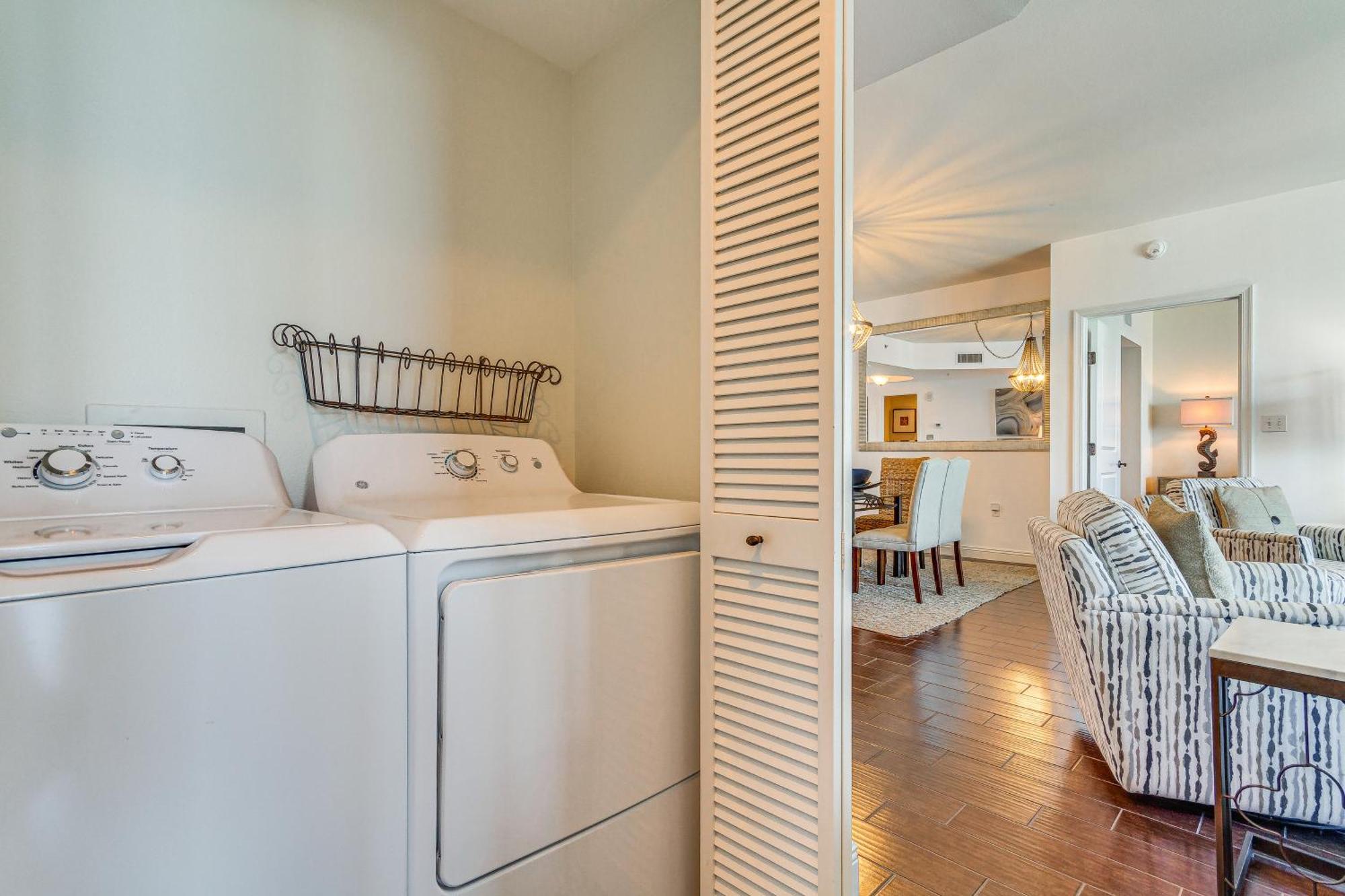 Apartment Exquisite Island Perks And Views! *
