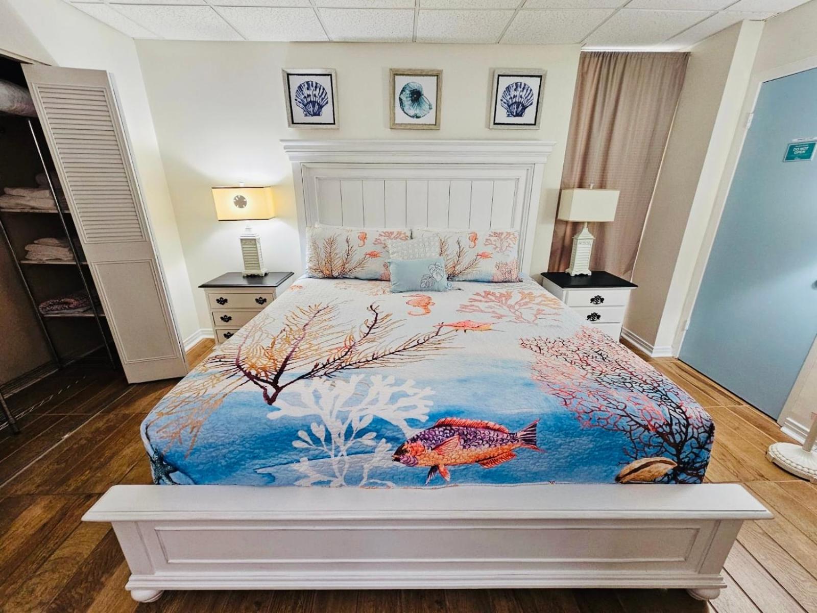 Pensacola, Oceanfront Paradise With Private Aparthotel *