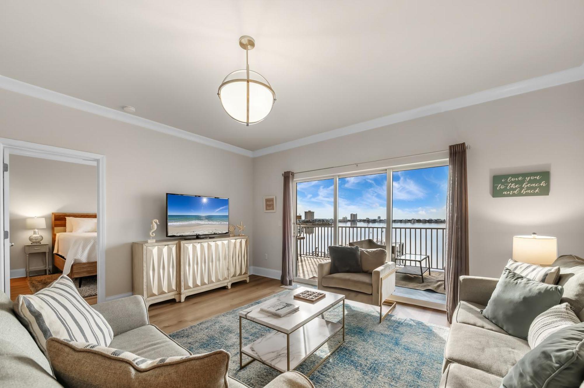 South Harbour Unit 3d * Pensacola Beach