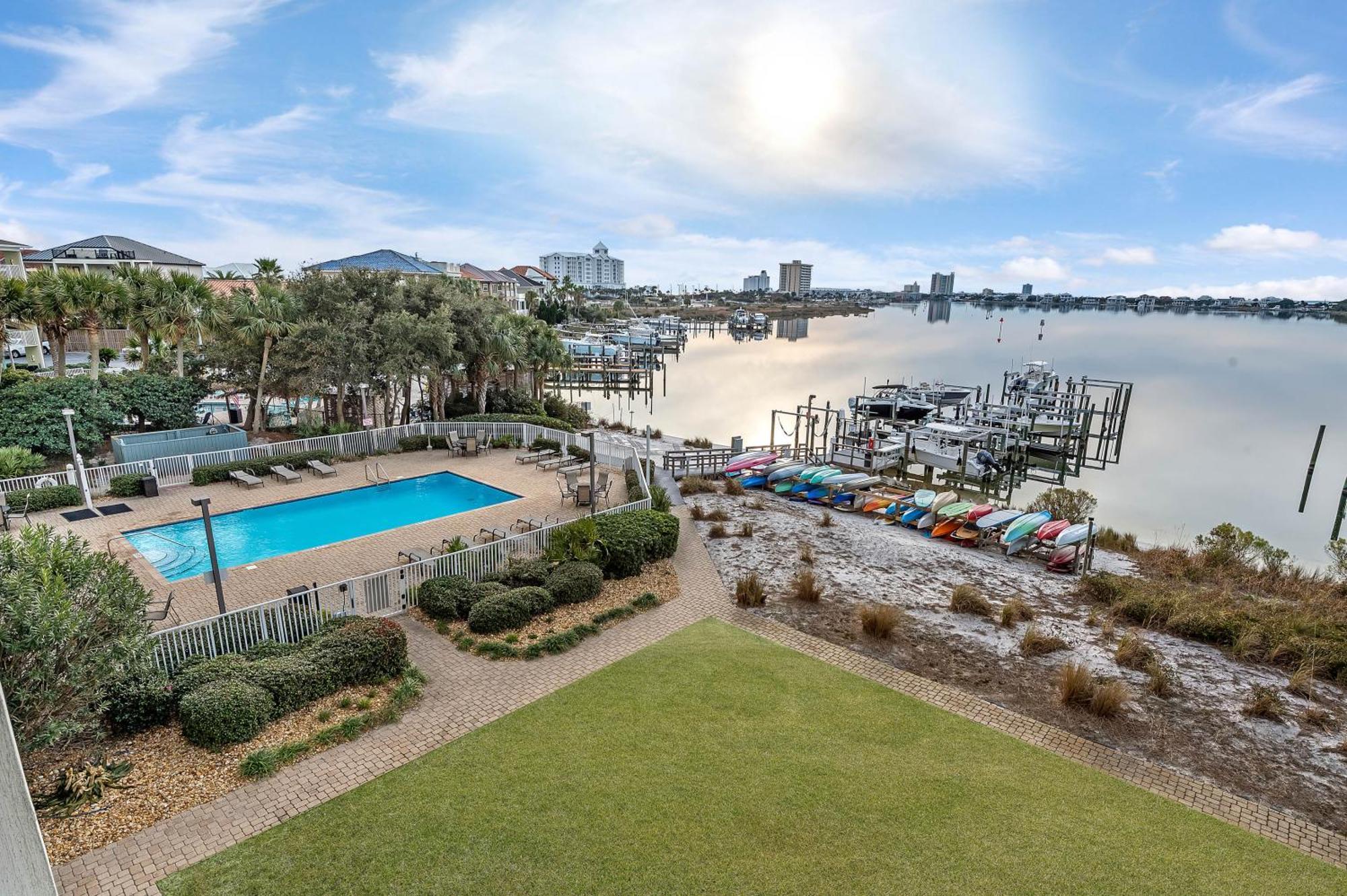 South Harbour Unit 3d * Pensacola Beach