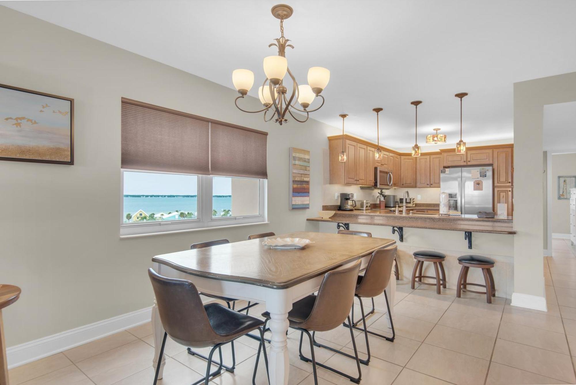 Regency Towers 808 West * Pensacola Beach