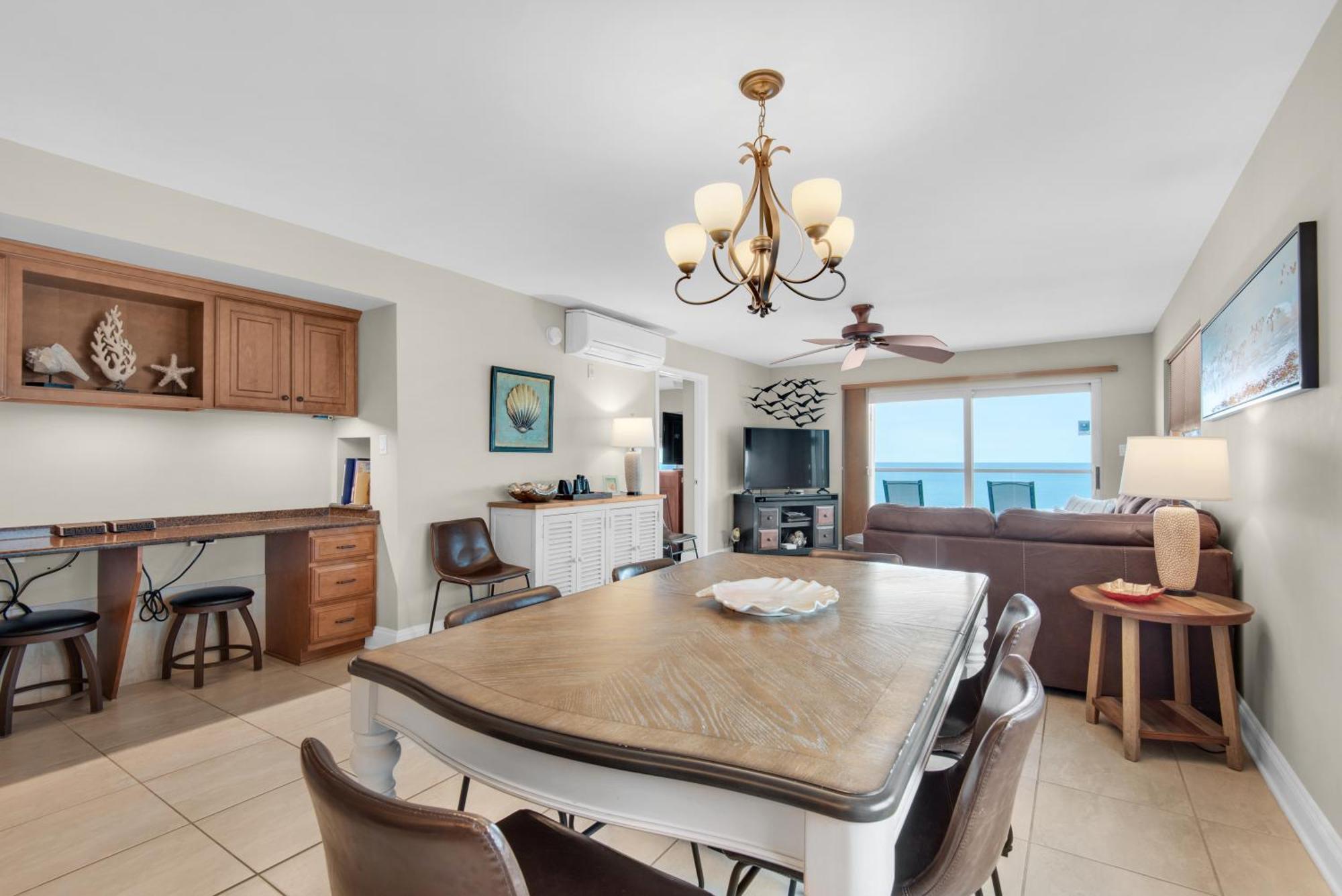 Regency Towers 808 West * Pensacola Beach