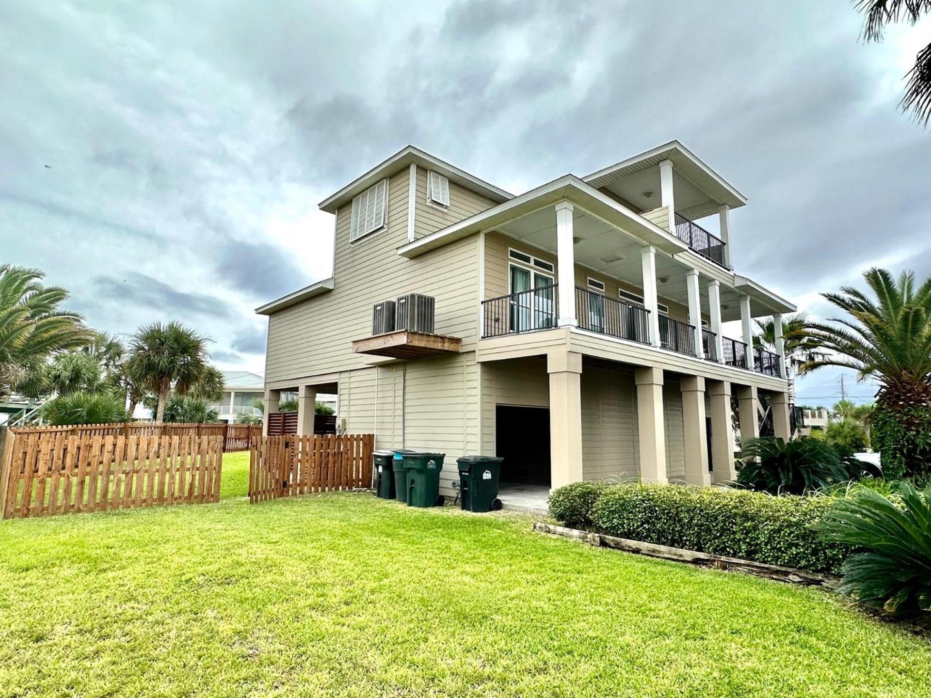 Holiday home Family Tides House
