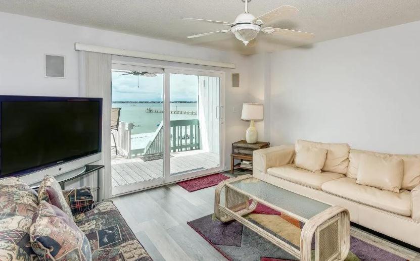 Boardwalk Unit E4 Holiday home Pensacola Beach