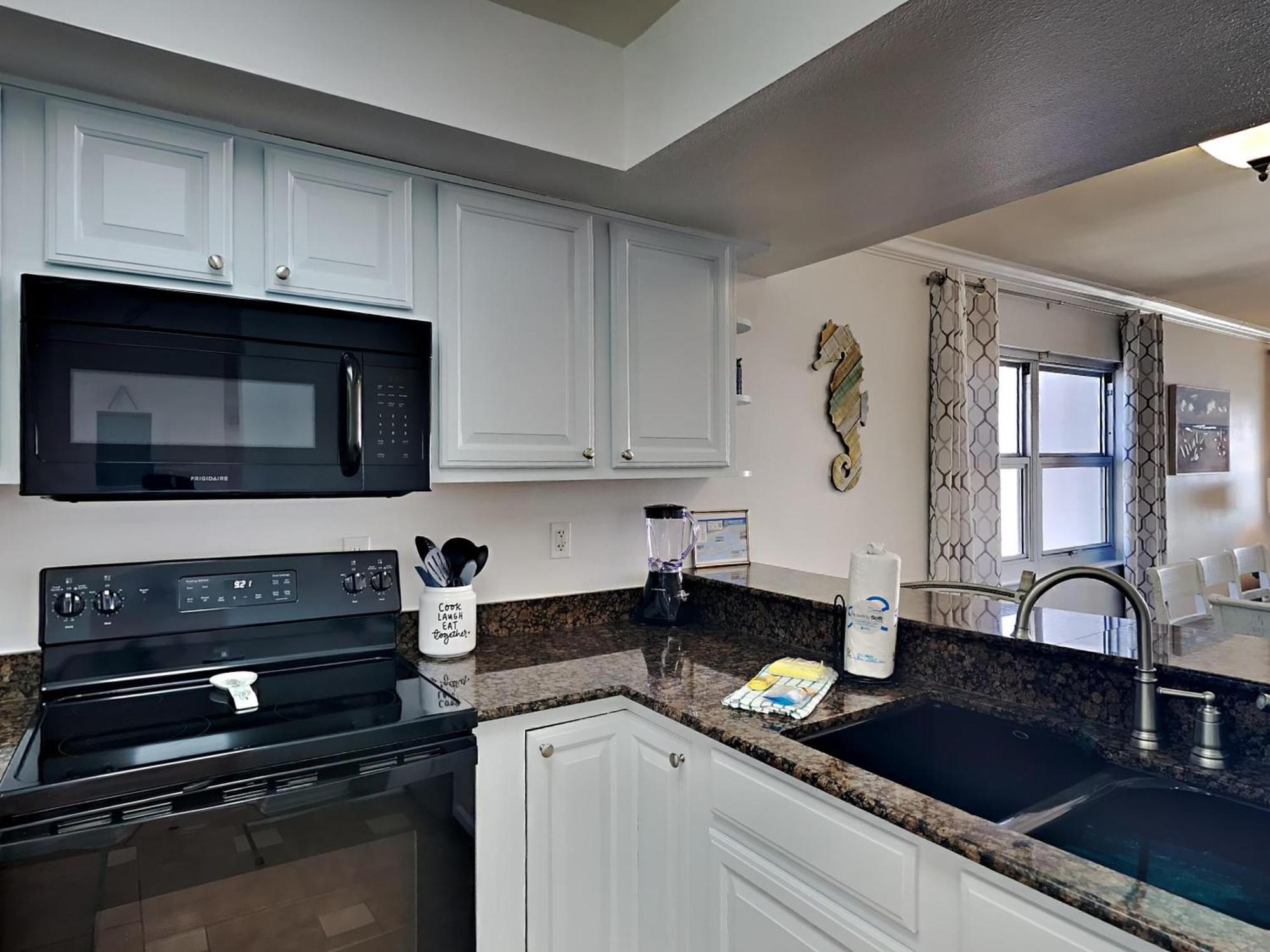 Regency Towers 801 West Pensacola Beach