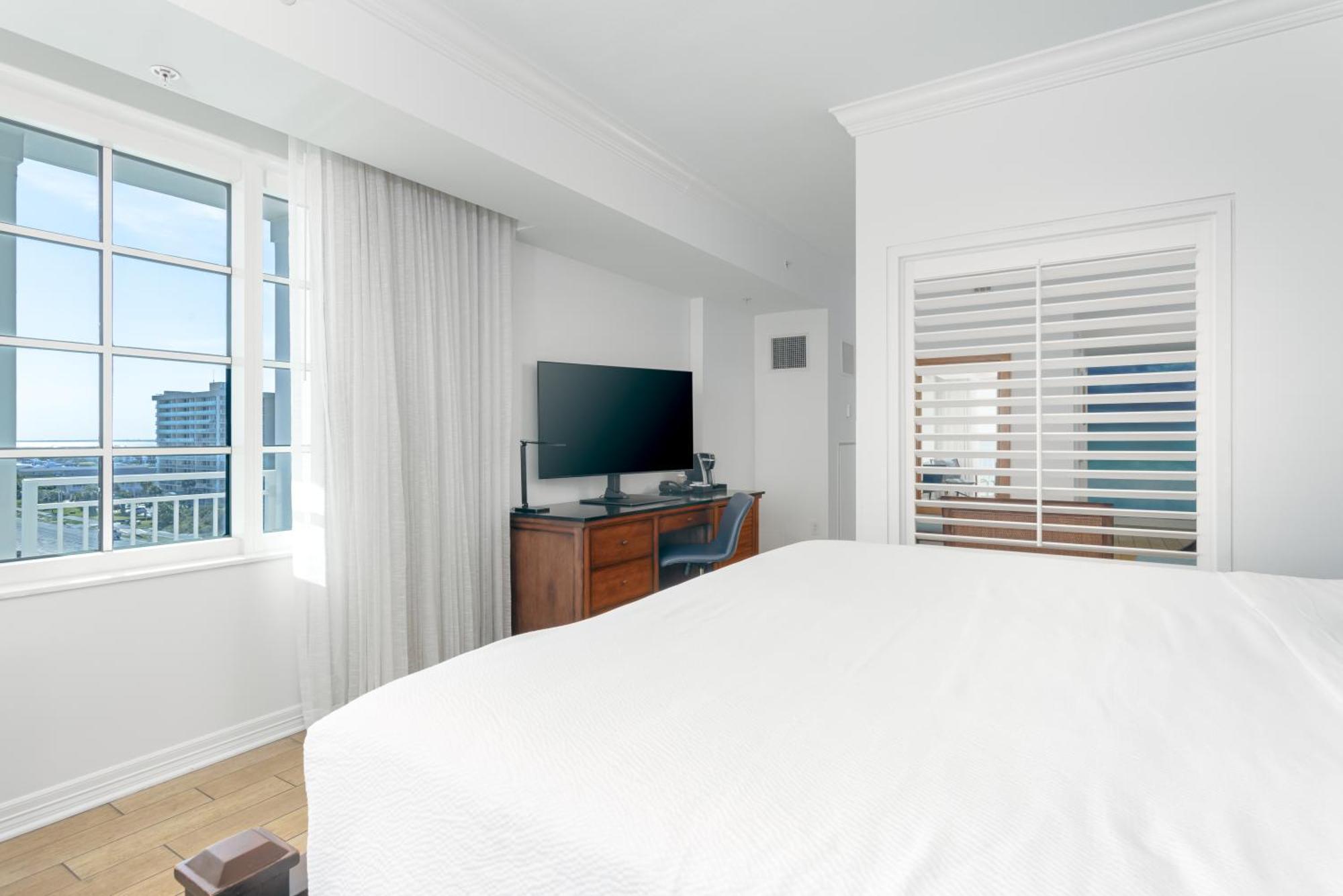 The Pensacola 4*