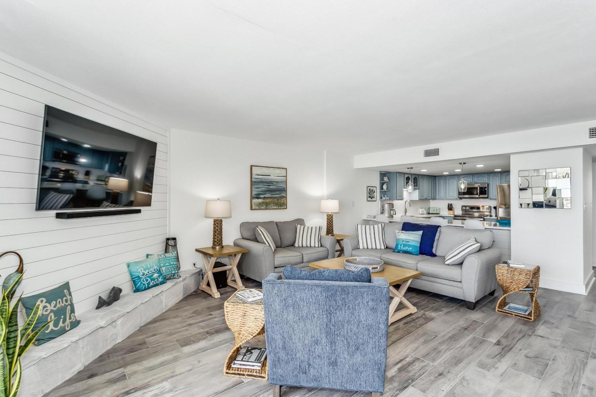 523 Starboard Village *