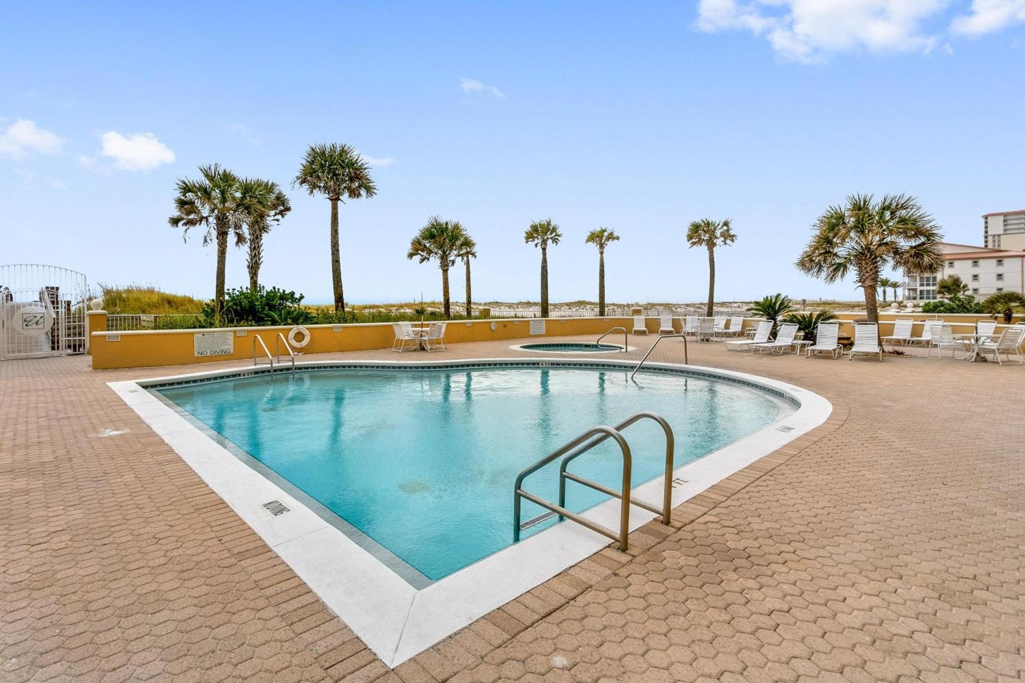 1507 Emerald Isle Pensacola Beach