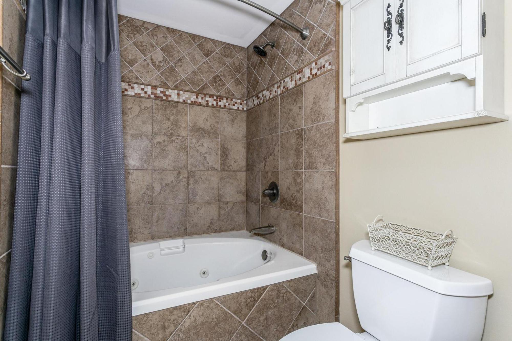 1507 Emerald Isle Apartment *