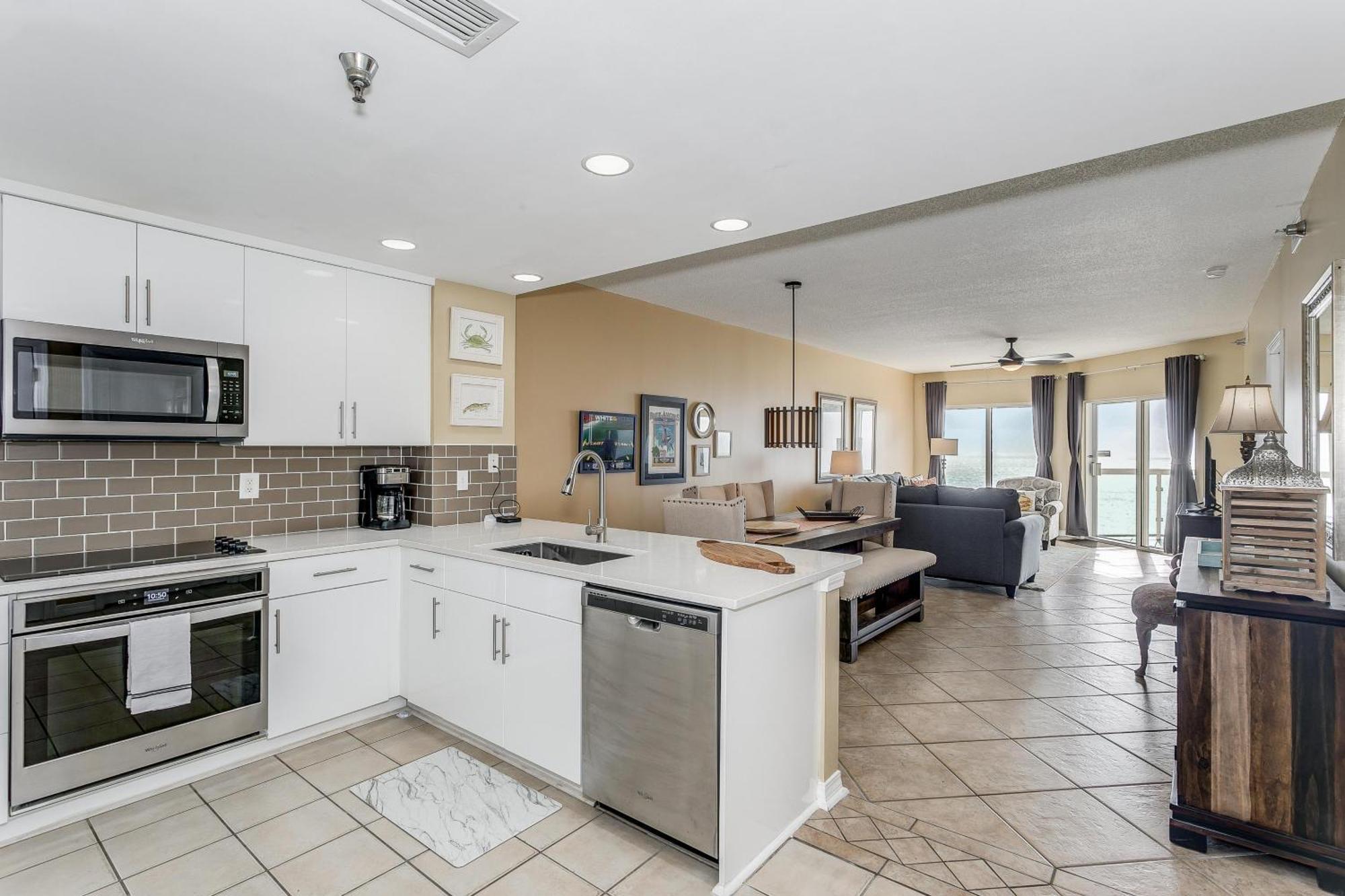 1507 Emerald Isle Apartment *