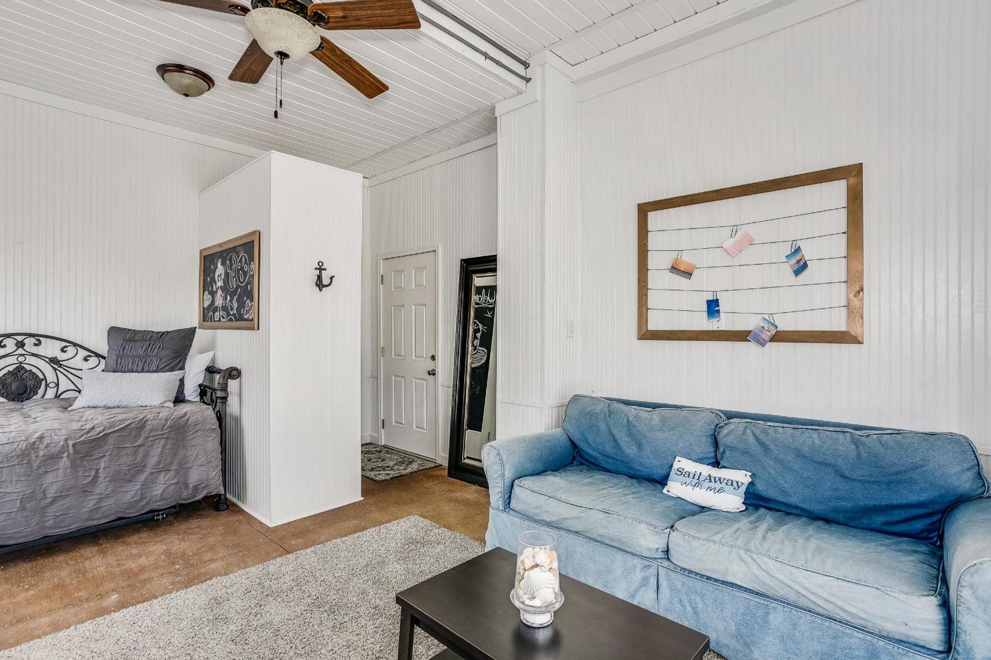 Holiday home Latitude Adjustment 300 Vdl *