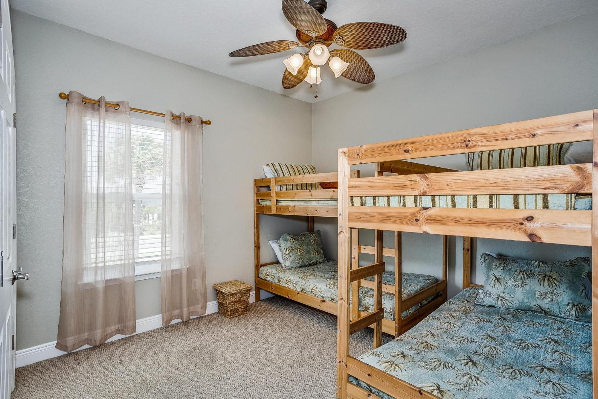 Latitude Adjustment 300 Vdl * Pensacola Beach