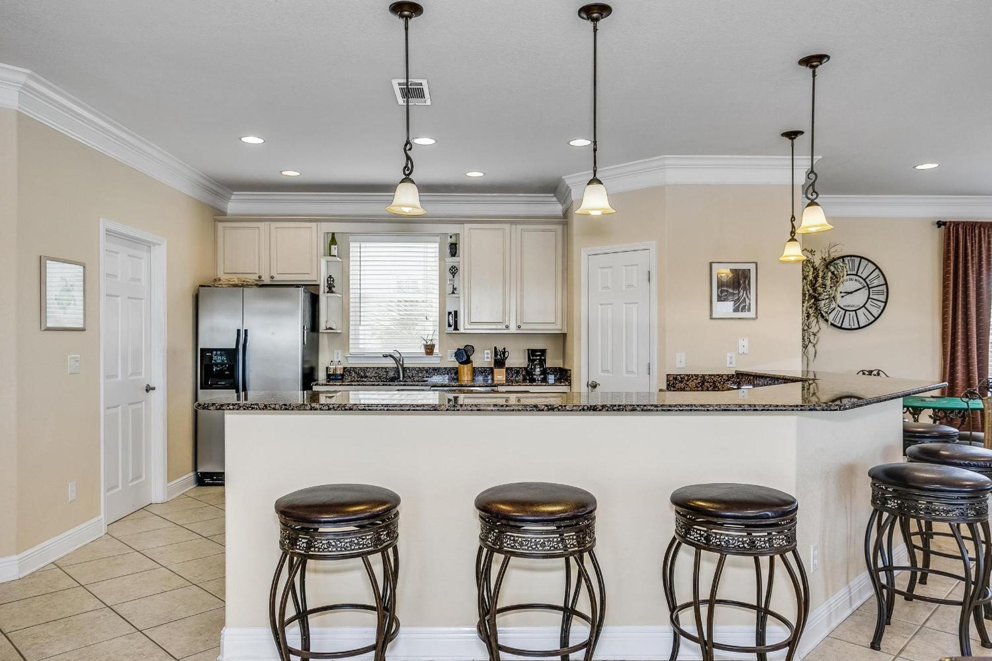 Latitude Adjustment 300 Vdl Pensacola Beach