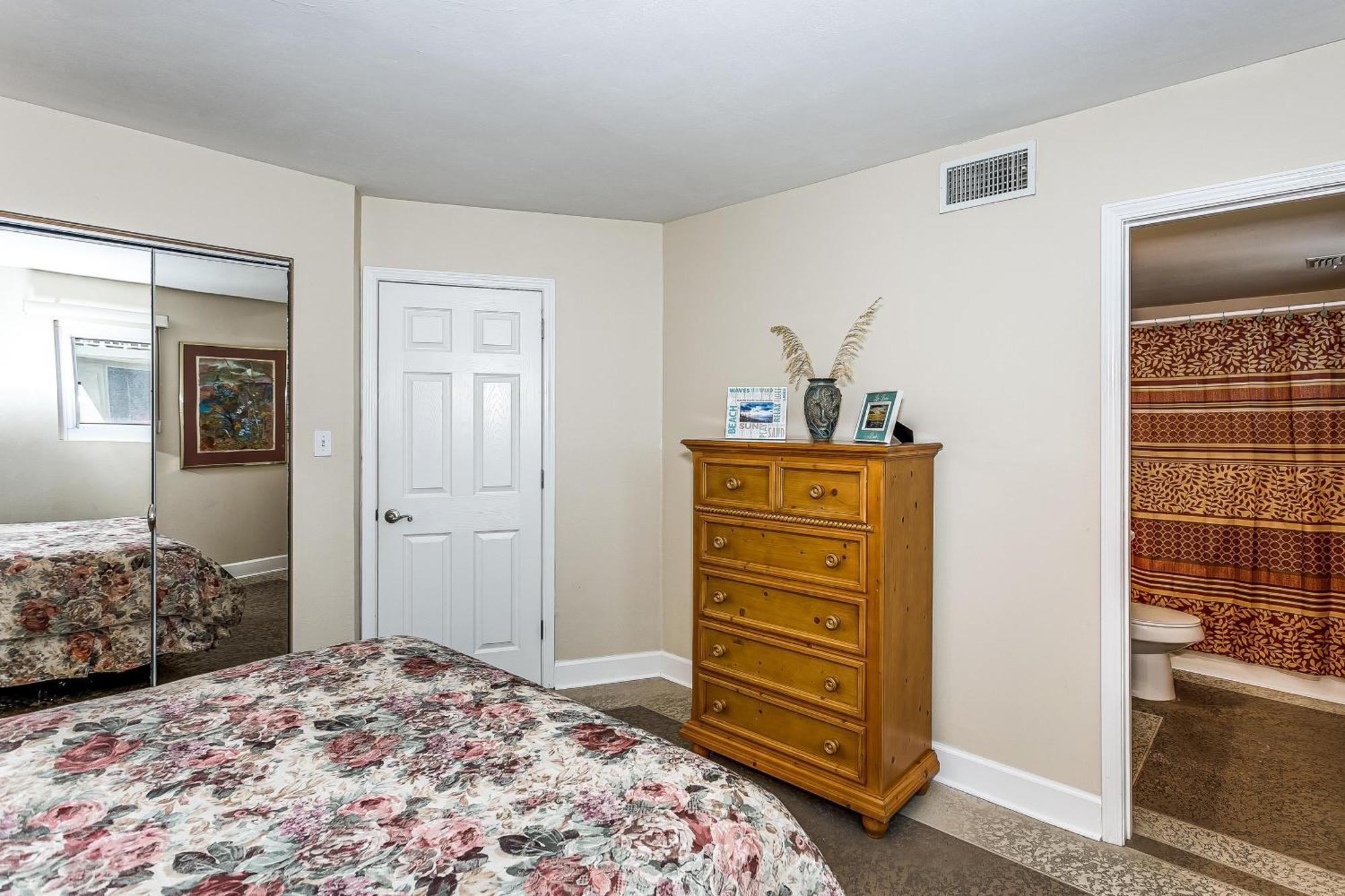 611 Starboard Village