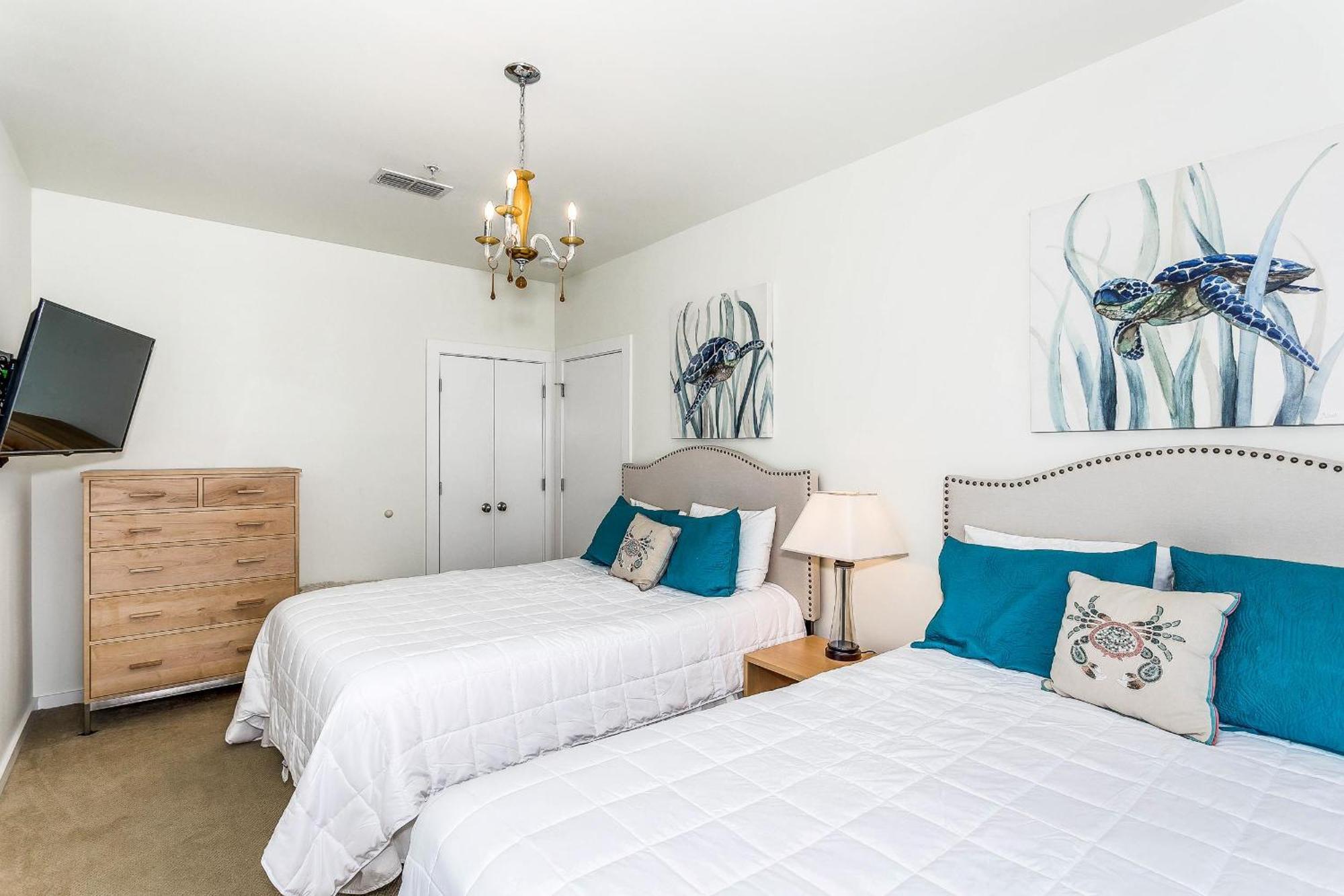 Villa 477 Pickens Rd. *