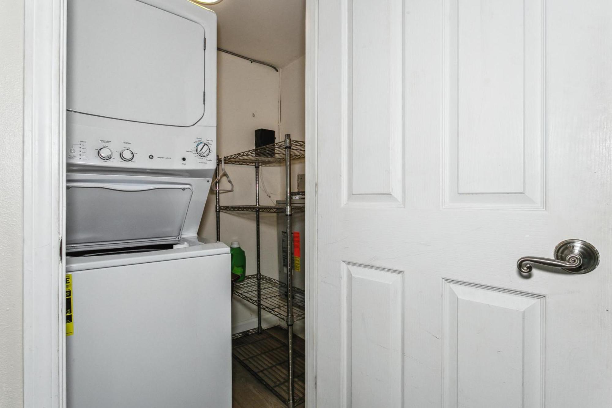 Apartment 405e Regency Towers *