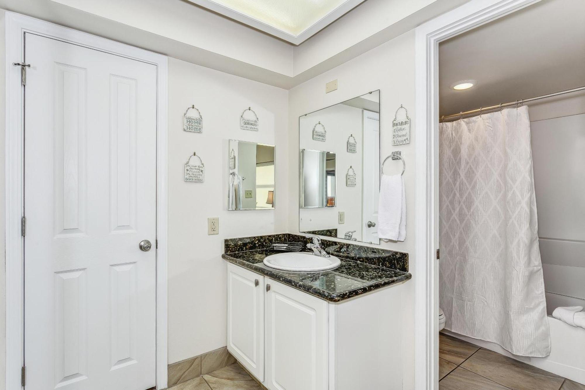 405e Regency Towers *