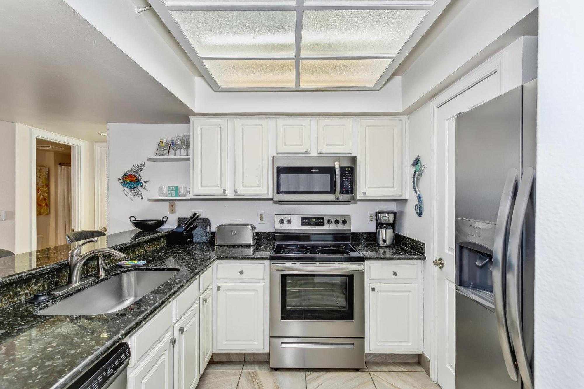 405e Regency Towers