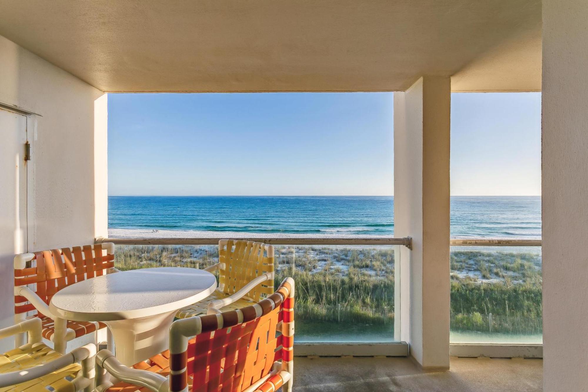 405e Regency Towers * Pensacola Beach