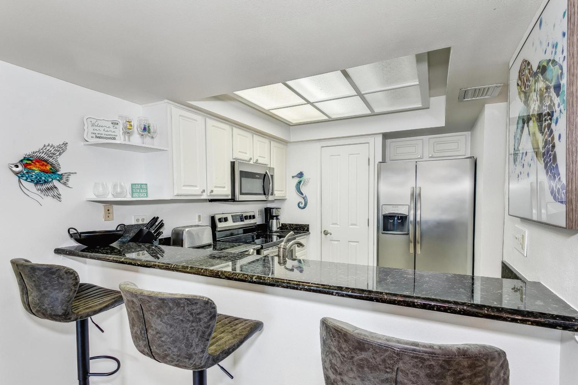 405e Regency Towers Apartment *