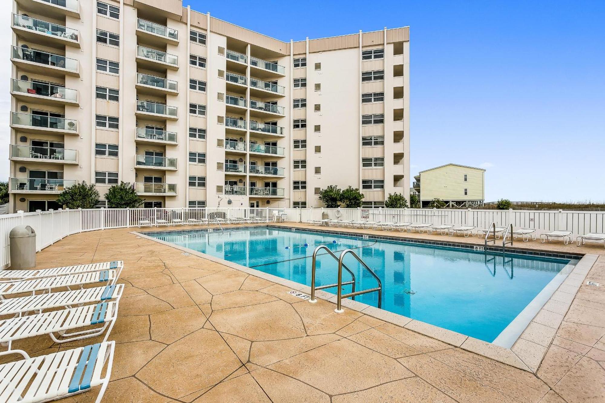 405e Regency Towers