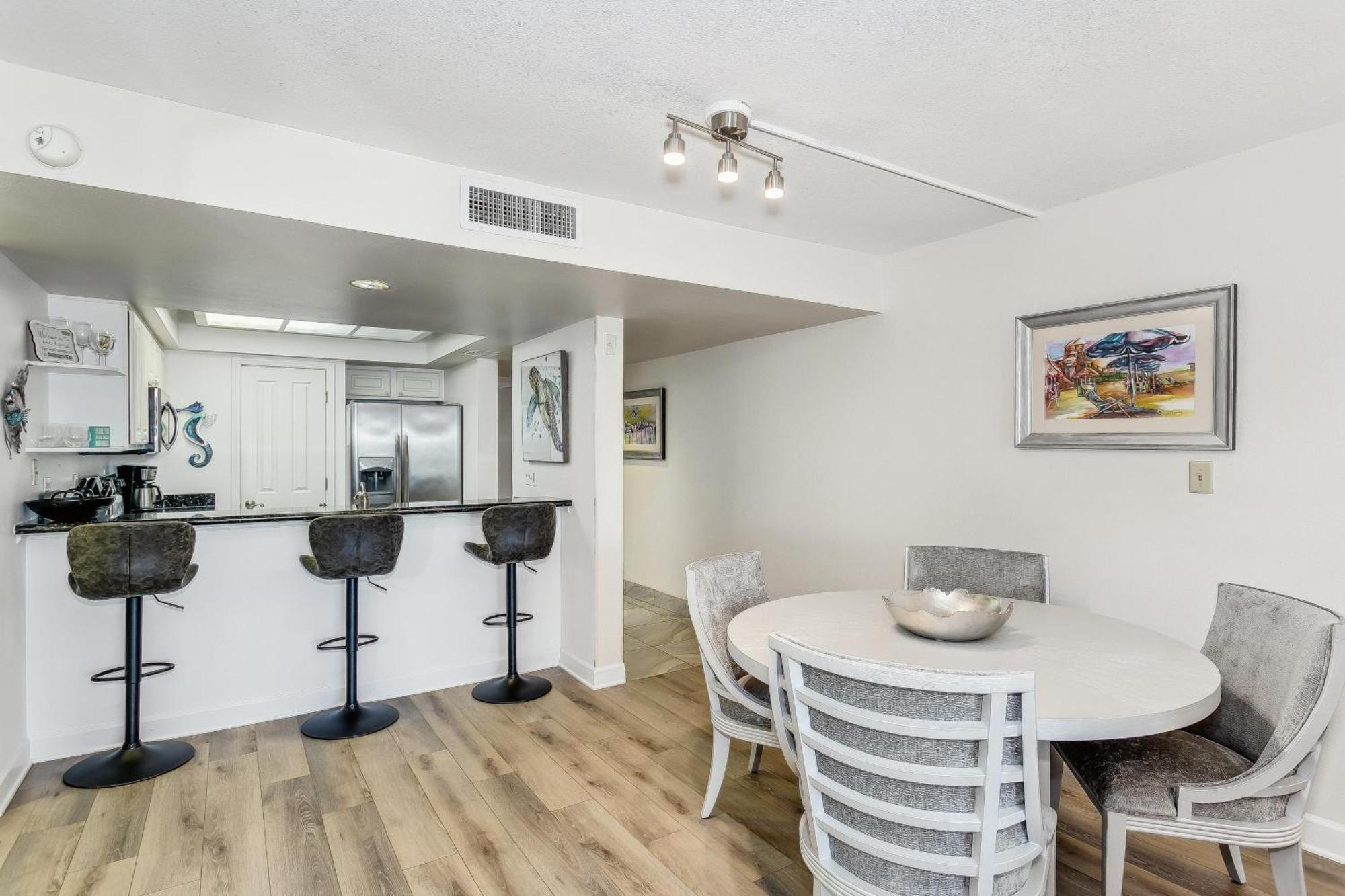 405e Regency Towers Apartment Pensacola Beach