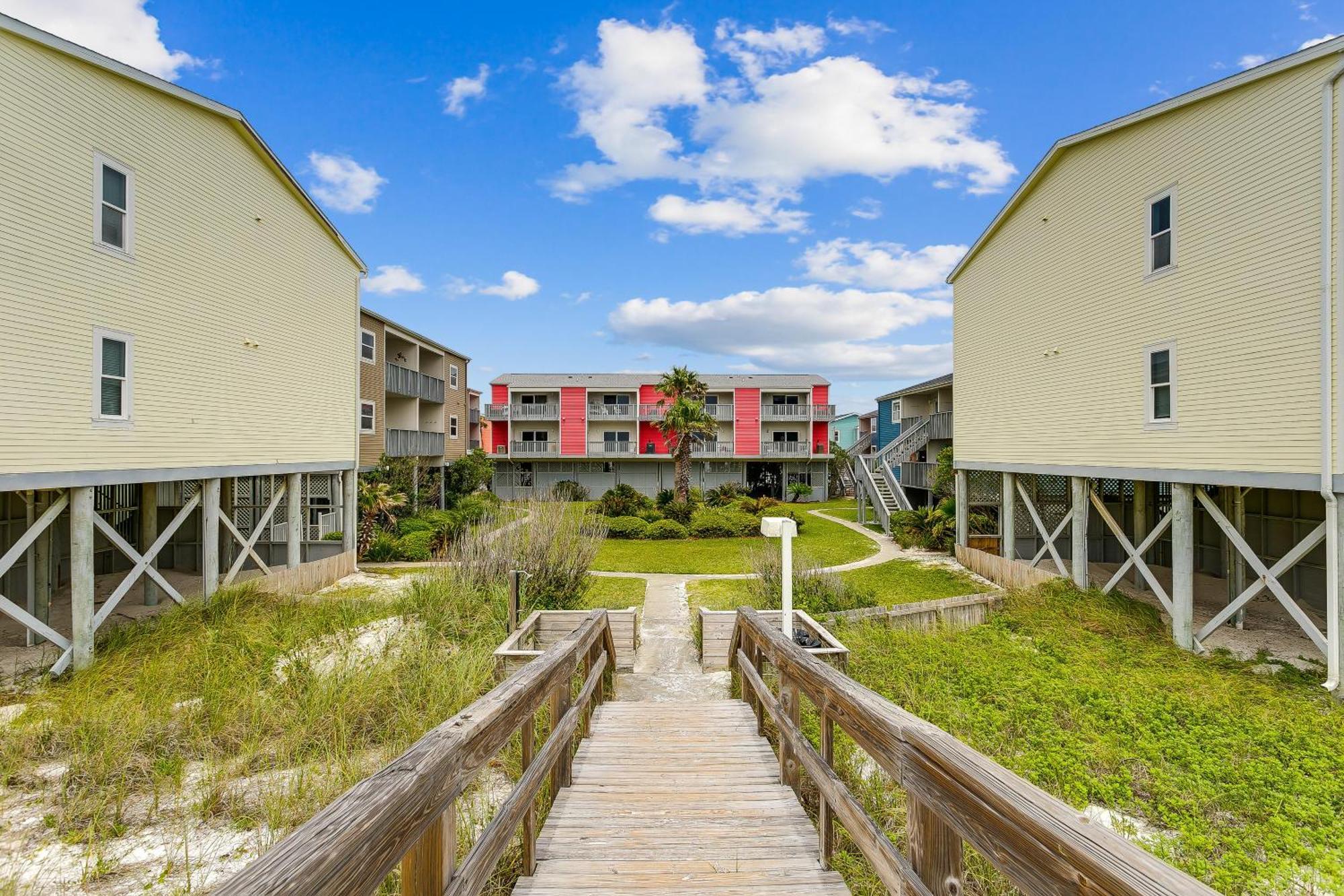 Apartment N5 On The Gulf Pensacola Beach