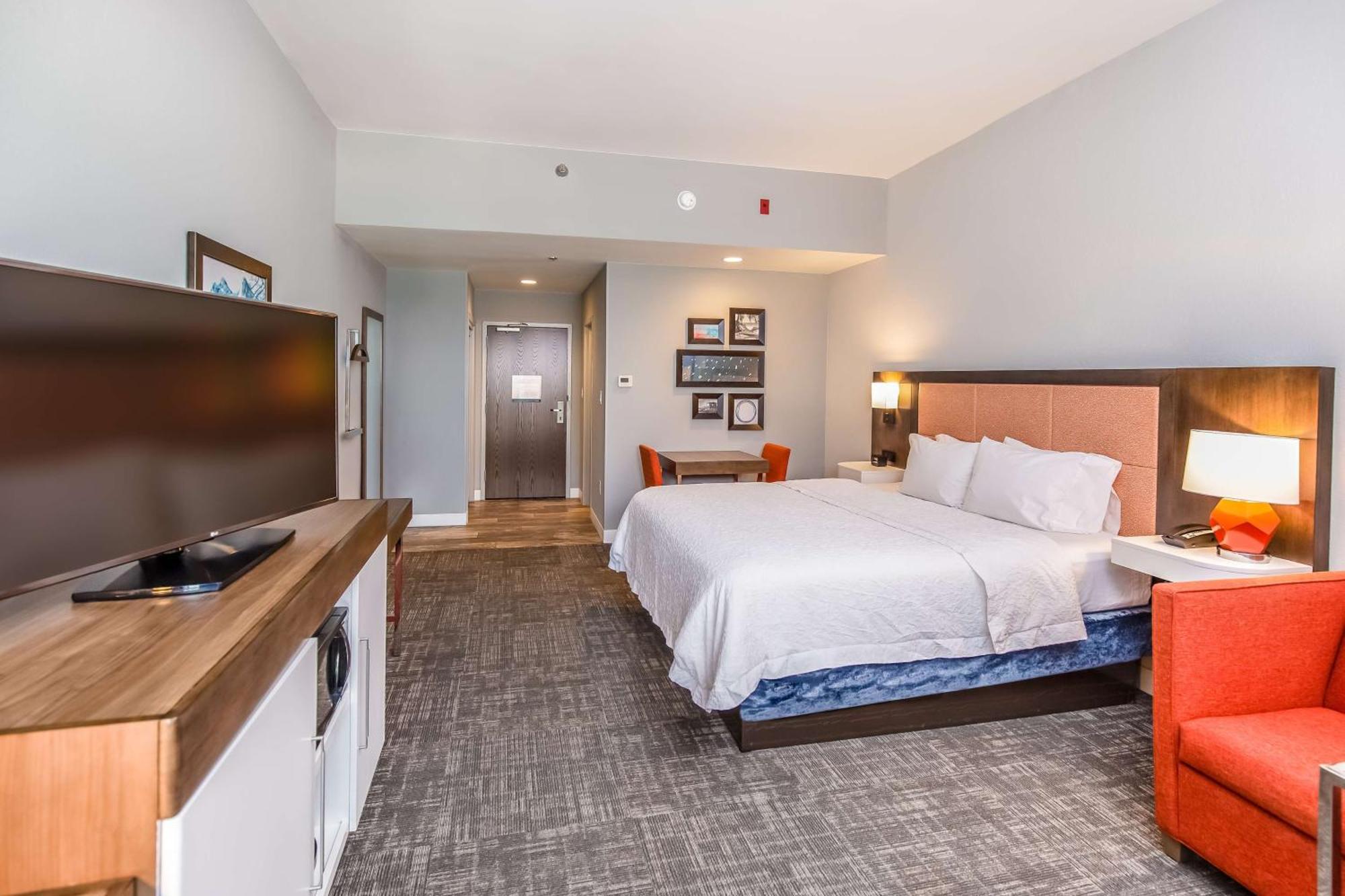 Hotel Hampton Pensacola 3*