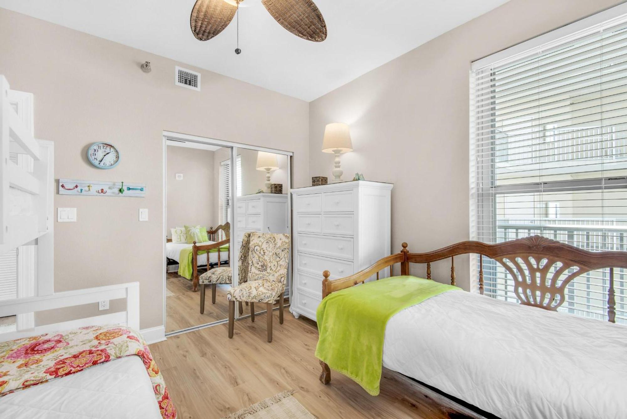 Emerald Dolphin Unit 610 Holiday home *