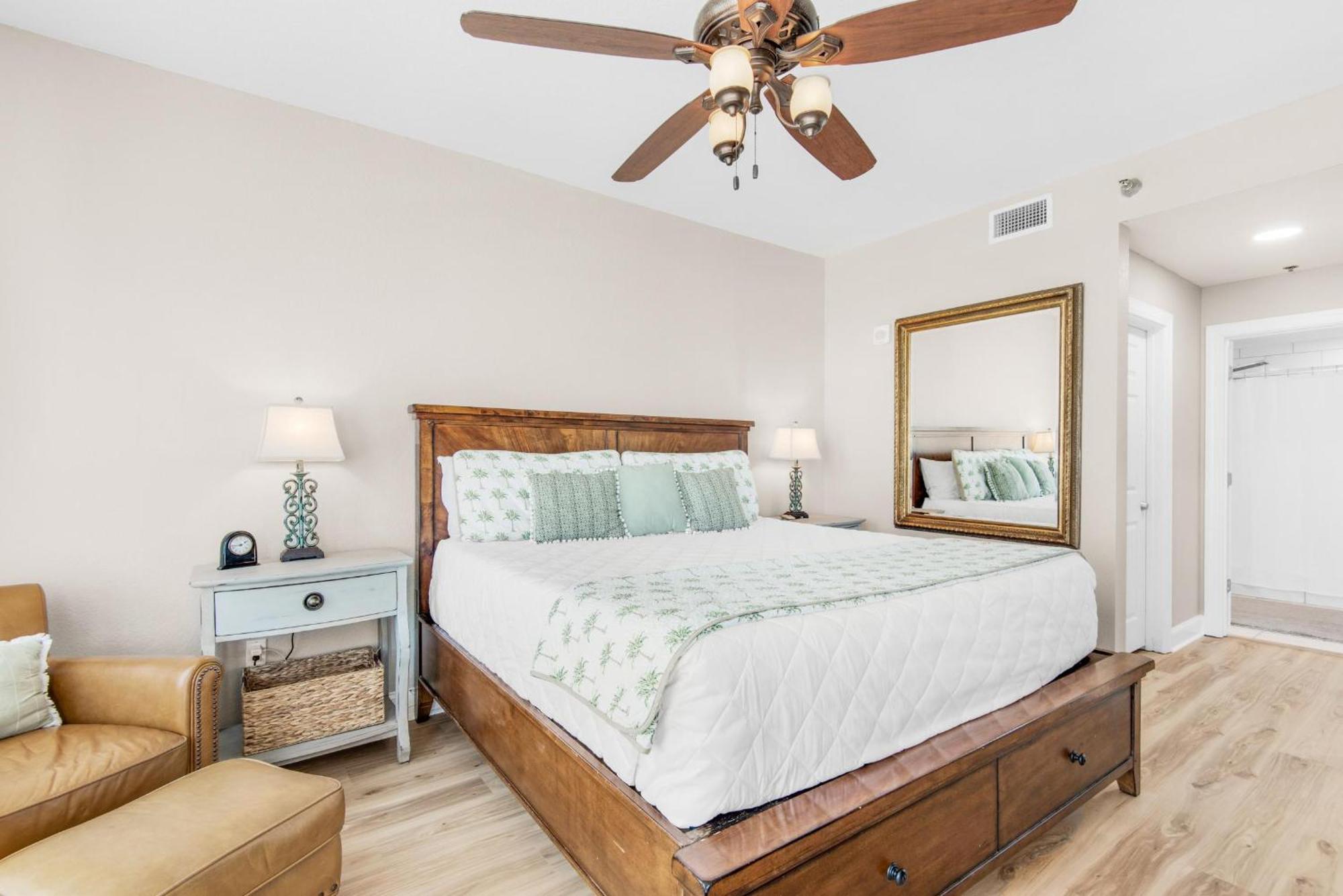 Emerald Dolphin Unit 610 Holiday home