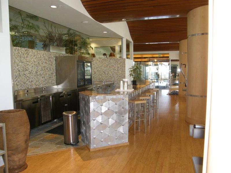 Club #1804c Apartment