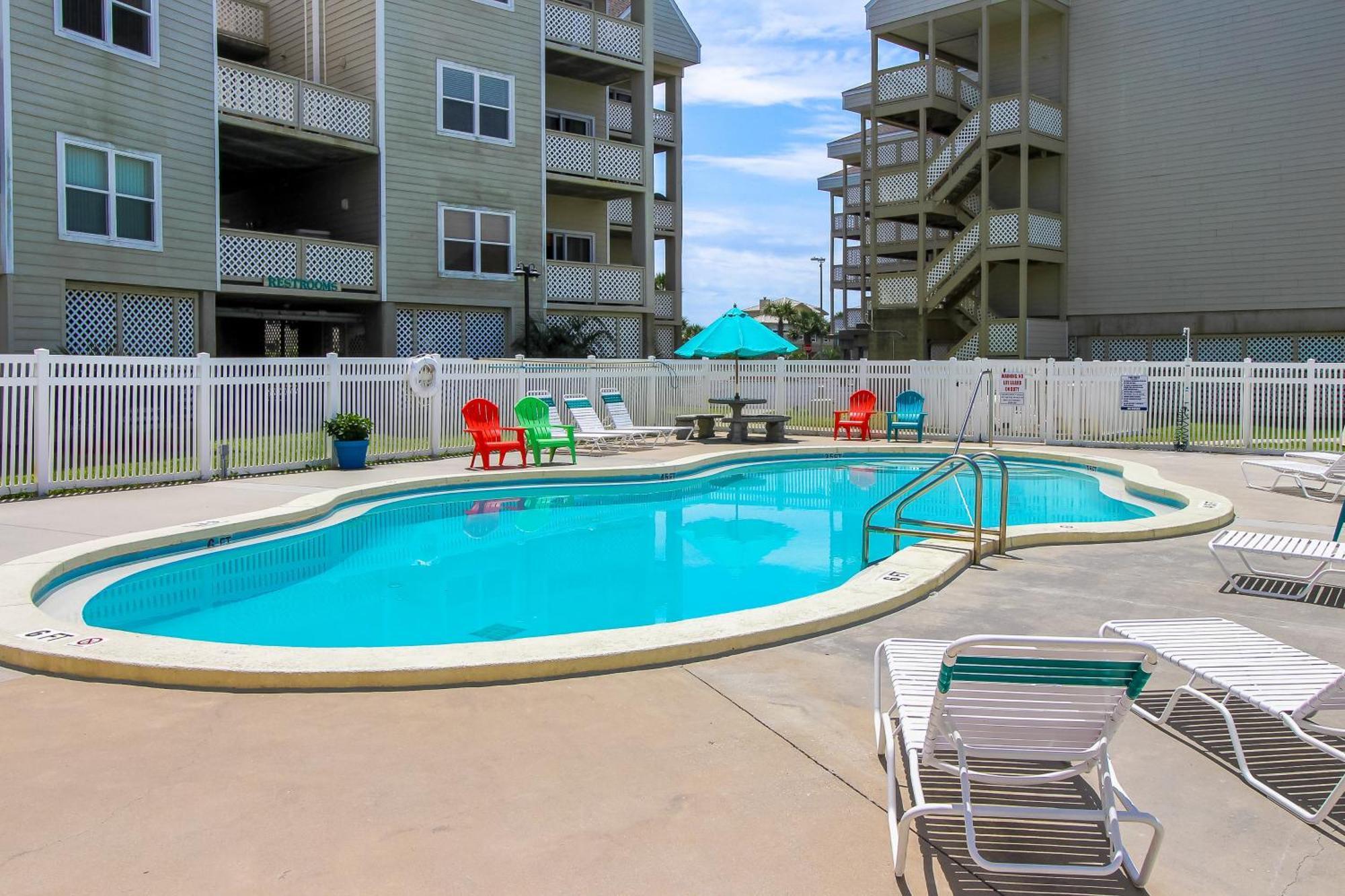 Baywatch B8 * Pensacola Beach