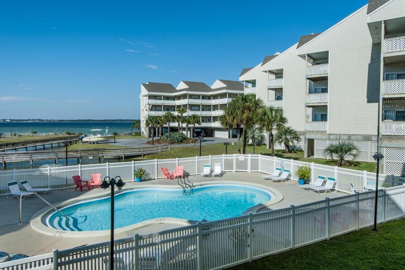 Baywatch C8 Holiday home